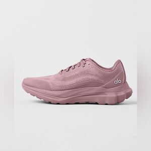 NWOB Alo Runner Shoes Smokey Quartz